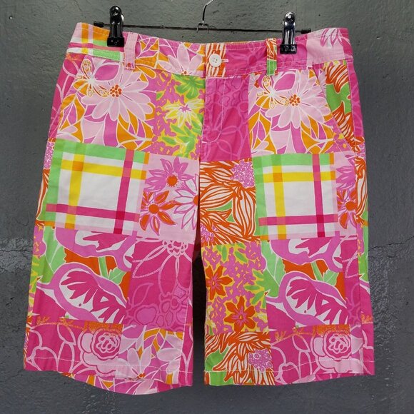 Lilly Pulitzer Shorts Size 4 Bermuda Pink Green Floral Patchwork Stretch Cotton - Picture 1 of 12